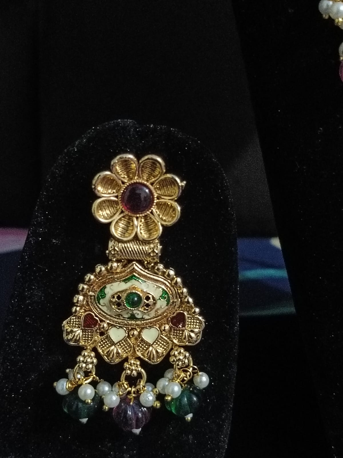 Regal Heritage Necklace Set