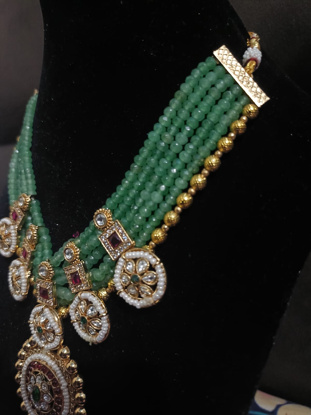 Royal Emerald Beads Necklace Set