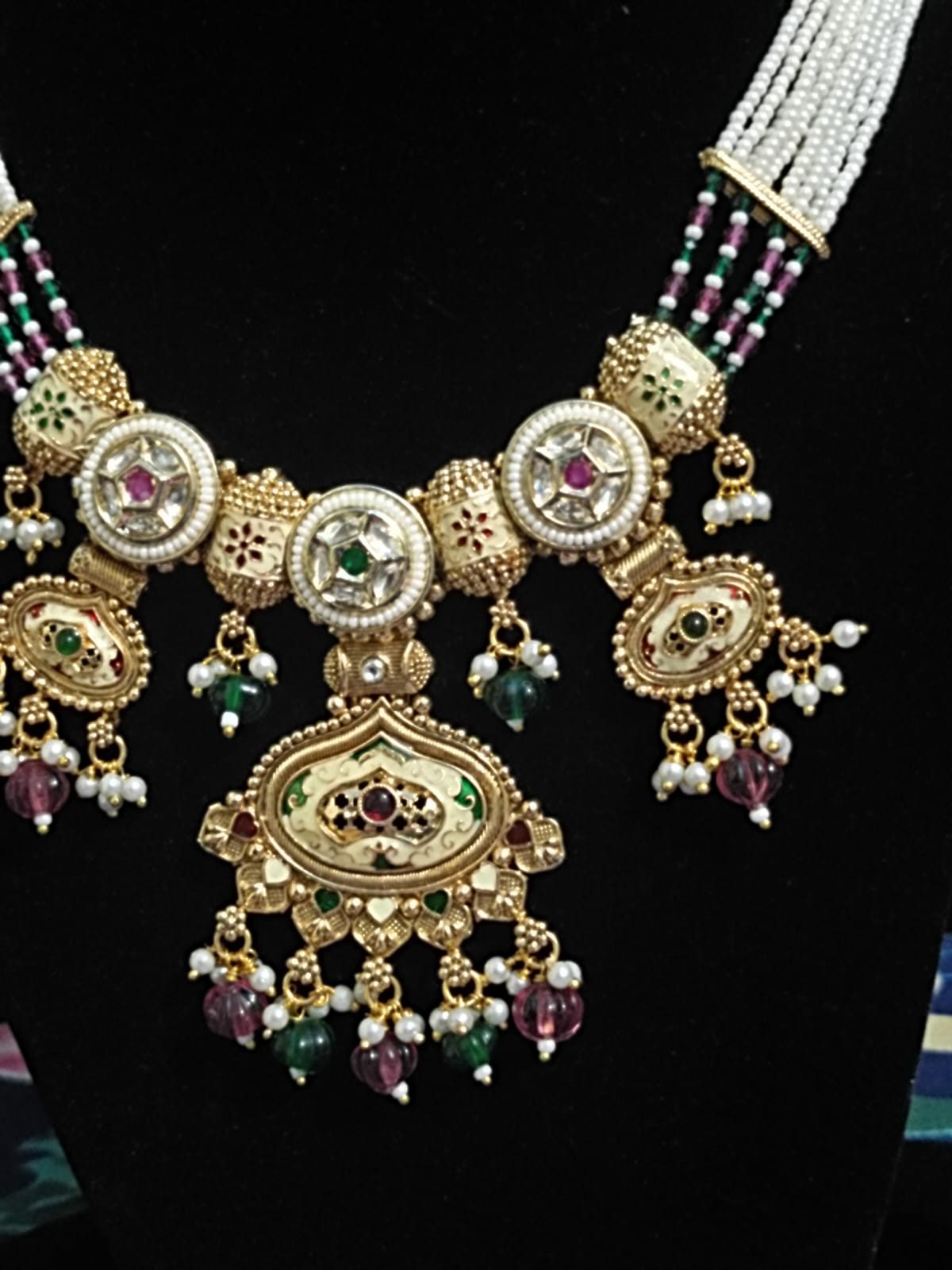 Regal Heritage Necklace Set