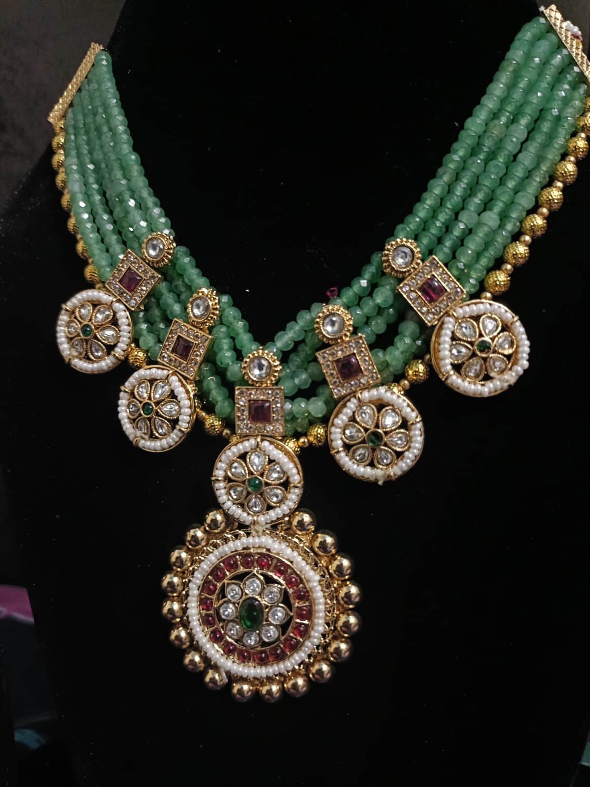 Royal Emerald Beads Necklace Set