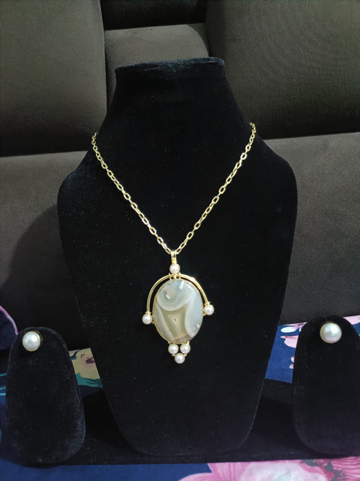 Elegant Pearl & Stone Pendant Necklace Set